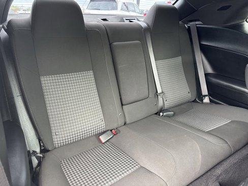 Used 2022 Dodge Challenger GT image 35