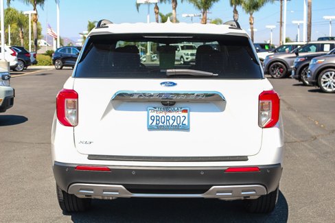 Used 2022 Ford Explorer XLT w/ Equipment Group 202A image 7