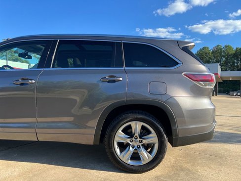 Used 2015 Toyota Highlander Limited image 31