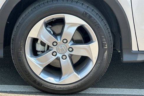 Certified 2021 Honda HR-V LX image 29