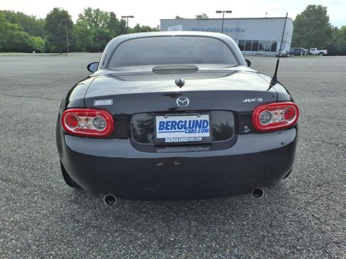 Used 2012 MAZDA MX-5 Miata Grand Touring w/ Premium Pkg image 11
