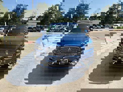 Used 2020 Lincoln Nautilus FWD w/ Equipment Group 101A image 8