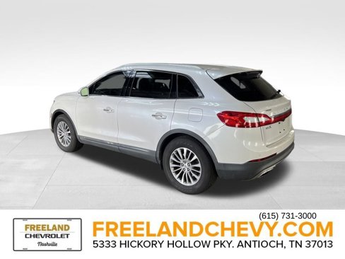 Used 2016 Lincoln MKX Select w/ Select Plus Package image 4