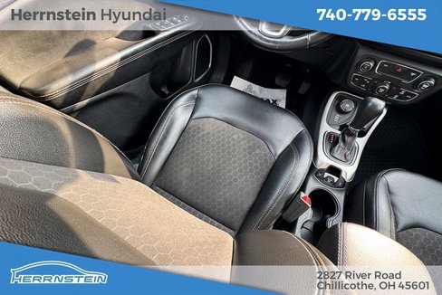 Used 2018 Jeep Compass Latitude w/ Popular Equipment Group image 13