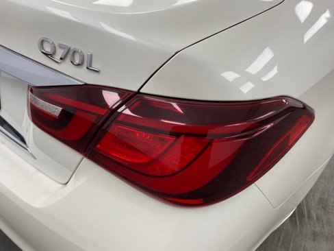 Used 2016 INFINITI Q70 L 3.7 image 14