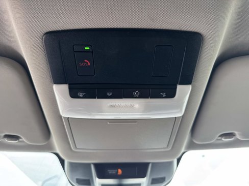 Used 2023 Nissan Rogue SV image 26