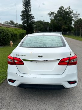Used 2016 Nissan Sentra SV image 9
