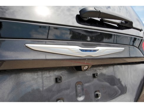 Used 2017 Chrysler Pacifica Limited image 29