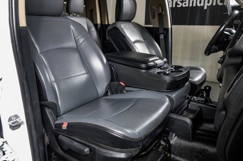 Used 2020 RAM 2500 Tradesman w/ Chrome Appearance Group image 28