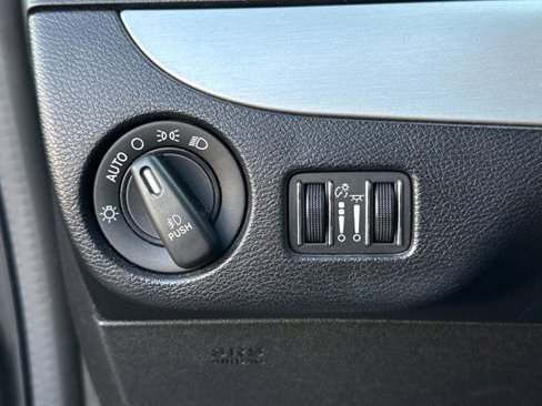Used 2018 Dodge Grand Caravan GT image 16