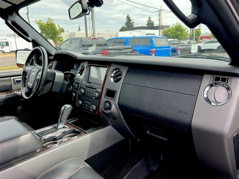 Used 2017 Ford Expedition Platinum image 23