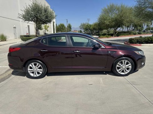 Used 2013 Kia Optima EX w/ Premium Pkg image 3