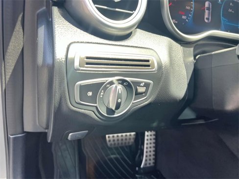Used 2020 Mercedes-Benz C 300 4MATIC Sedan image 20