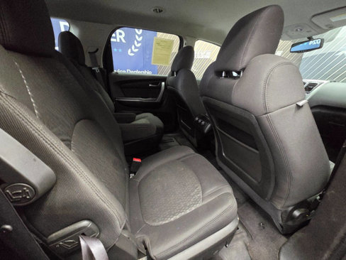 Used 2012 GMC Acadia SLE image 26