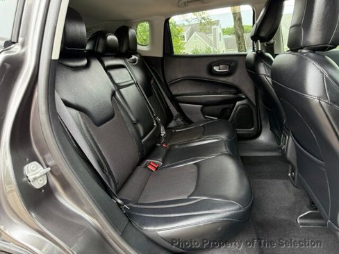 Used 2017 Jeep Compass Latitude w/ Cold Weather Group image 44