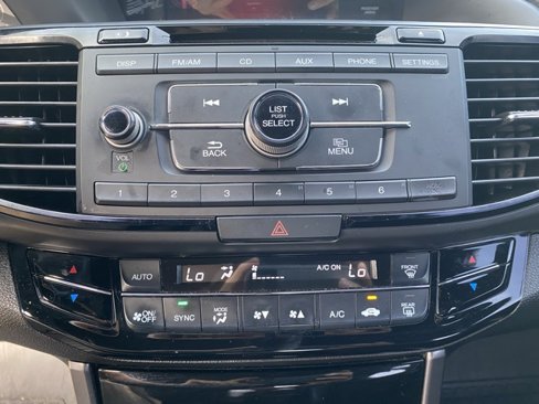Used 2017 Honda Accord Sport image 21