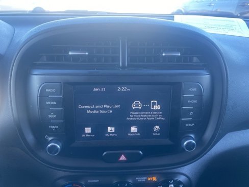 Used 2020 Kia Soul LX image 22