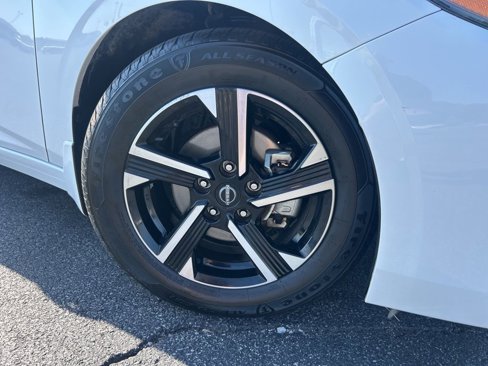 Used 2024 Nissan Sentra SV image 11