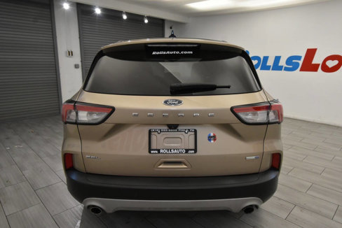 Used 2020 Ford Escape SEL image 4