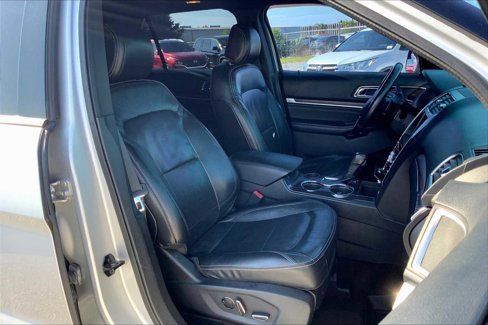 Used 2016 Ford Explorer Limited image 8
