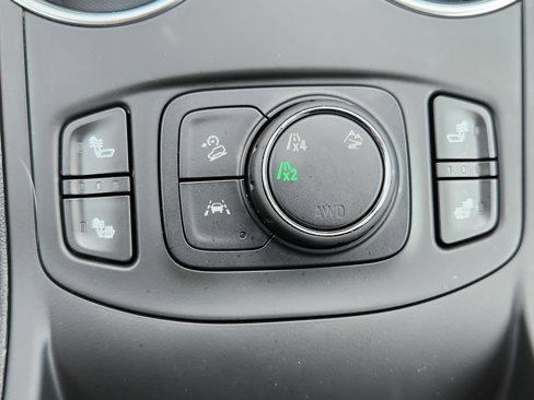 Used 2024 GMC Terrain SLT image 24