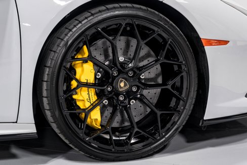 Used 2023 Lamborghini Huracan EVO image 52