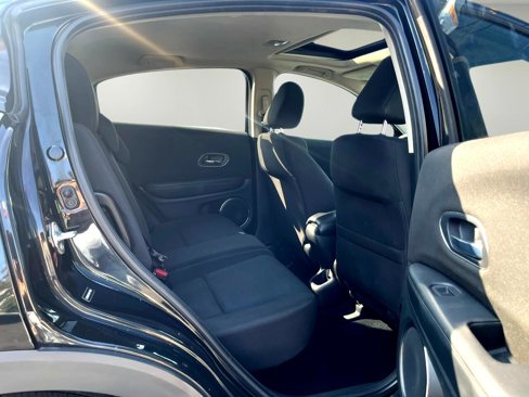 Used 2017 Honda HR-V EX image 16