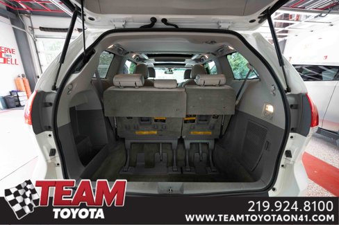 Used 2013 Toyota Sienna Limited image 29