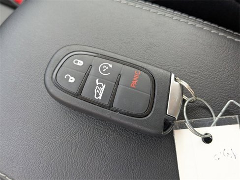 Used 2023 Jeep Cherokee Altitude Lux image 27