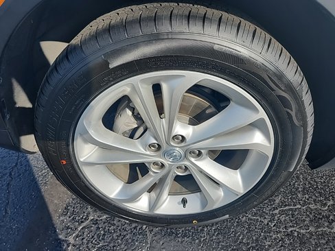 Used 2021 Buick Encore GX Preferred w/ Cold Weather Comfort Package image 9