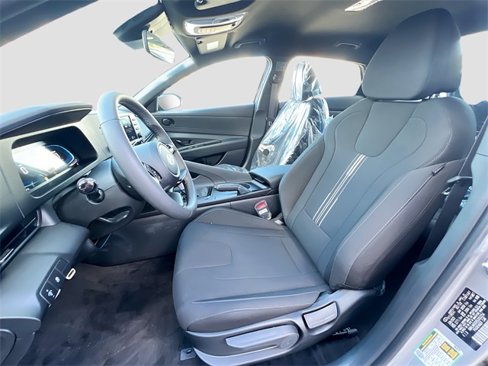 New 2025 Hyundai Elantra Sport image 19
