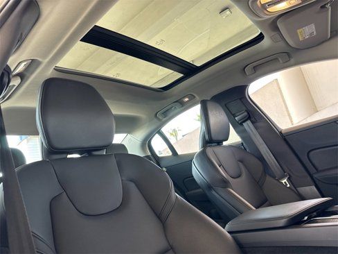 Certified 2025 Volvo S60 B5 Core image 15