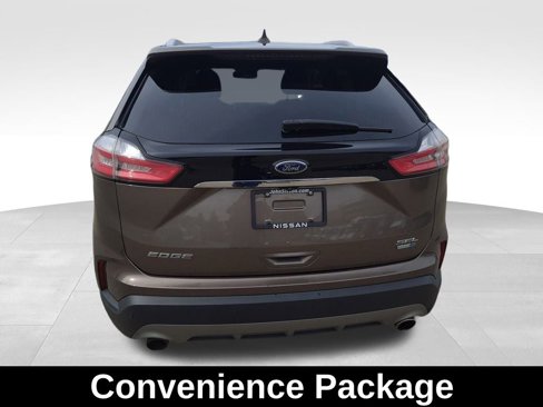 Used 2019 Ford Edge SEL w/ Equipment Group 201A image 4