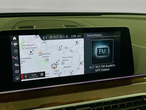 Used 2019 BMW 530e xDrive w/ Executive Package image 13