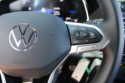 Certified 2024 Volkswagen Jetta Sport image 11