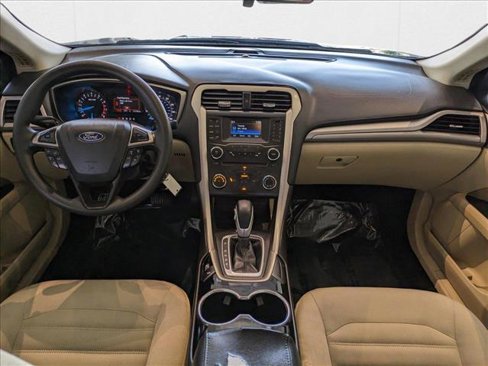 Used 2015 Ford Fusion SE image 17