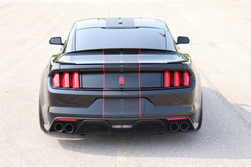 Used 2018 Ford Mustang Shelby GT350R w/ GT350R Equipment Group 920A image 6