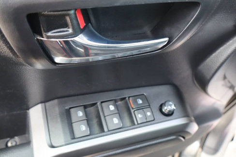 Used 2021 Toyota Tacoma TRD Off-Road image 15