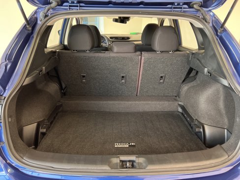 Used 2022 Nissan Rogue Sport S image 32
