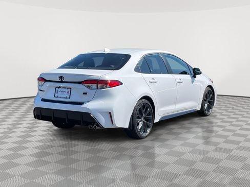 Used 2025 Toyota Corolla SE image 7