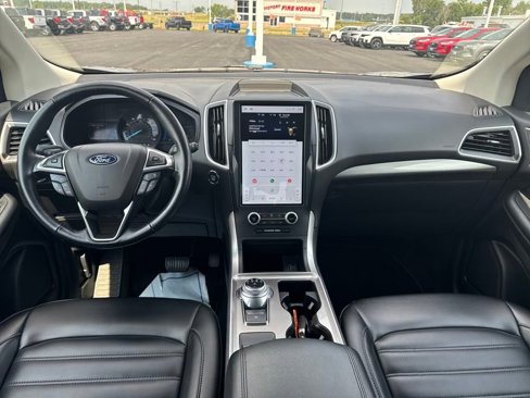 Used 2023 Ford Edge SEL image 12