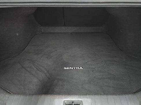 Used 2023 Nissan Sentra SV image 11
