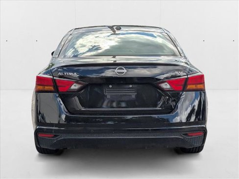 Used 2023 Nissan Altima 2.5 SV image 4