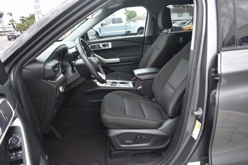 Used 2022 Ford Explorer XLT image 15