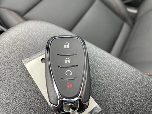 Used 2024 Chevrolet Trax RS image 19