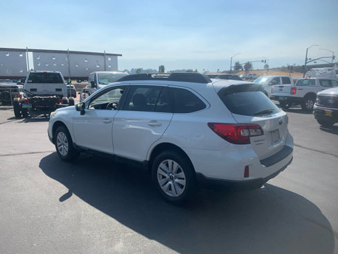 Used 2017 Subaru Outback 2.5i Premium image 7