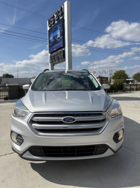 Used 2018 Ford Escape SE w/ SE Sync 3 Package image 2