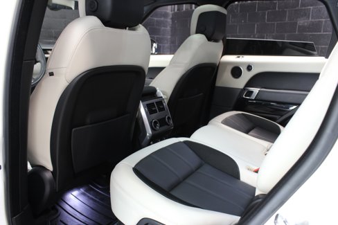 Used 2020 Land Rover Range Rover Sport HST image 33