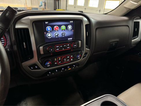 Used 2015 GMC Sierra 1500 SLT w/ SLT Crew Cab Value Package image 18