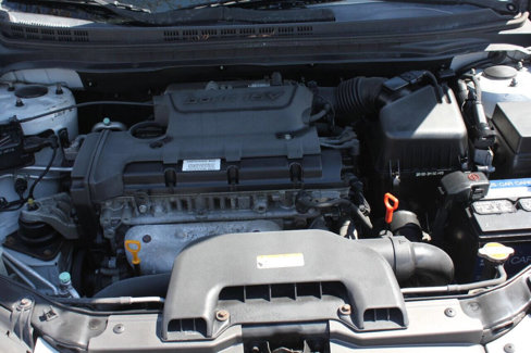 Used 2010 Hyundai Elantra GLS image 17